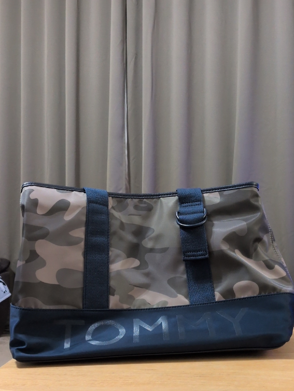 Tommy Hilfiger Camo Tote Bag